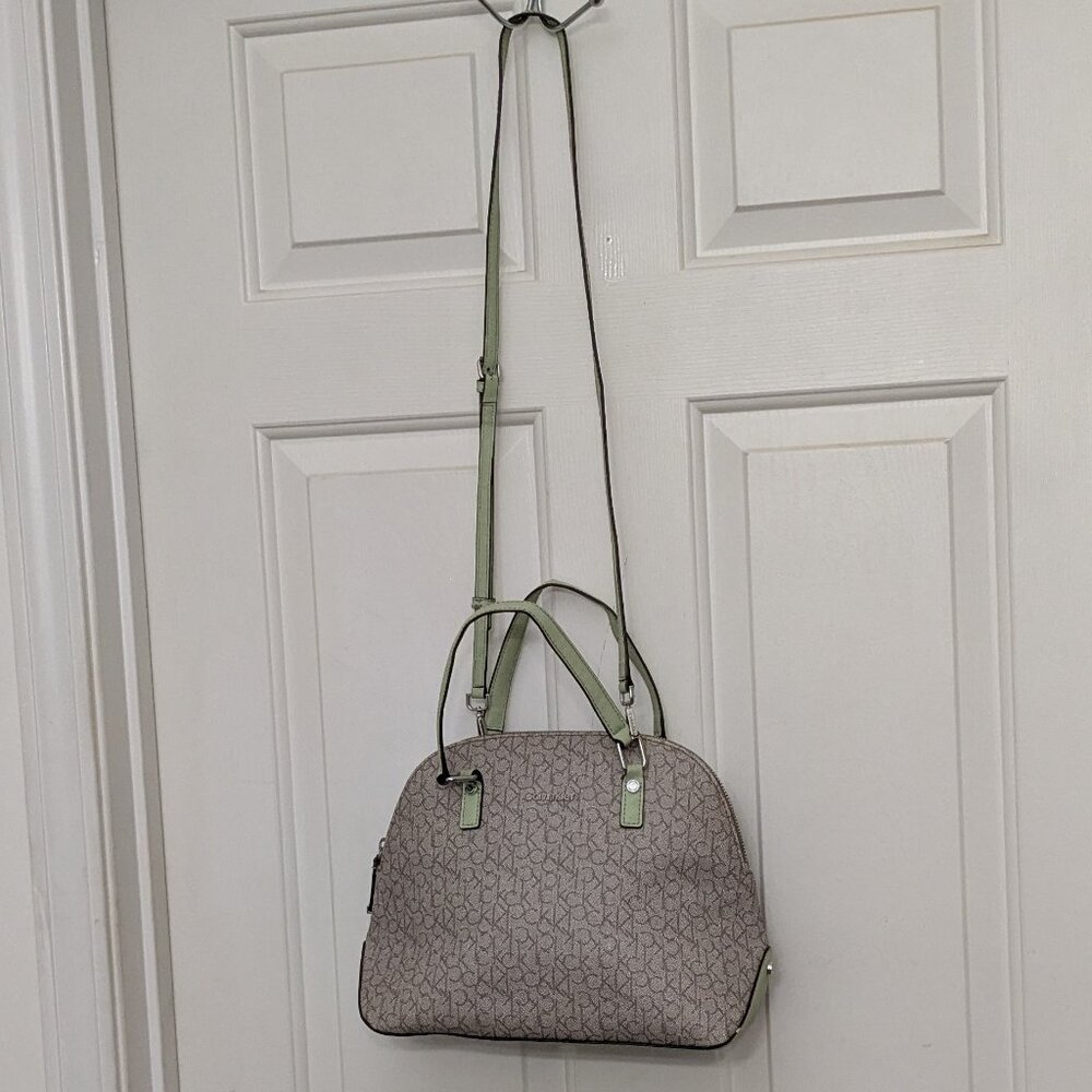 Calvin Klein Women's Round Satchel /Shoulder Handbag Logo Pouch Beige / Green.